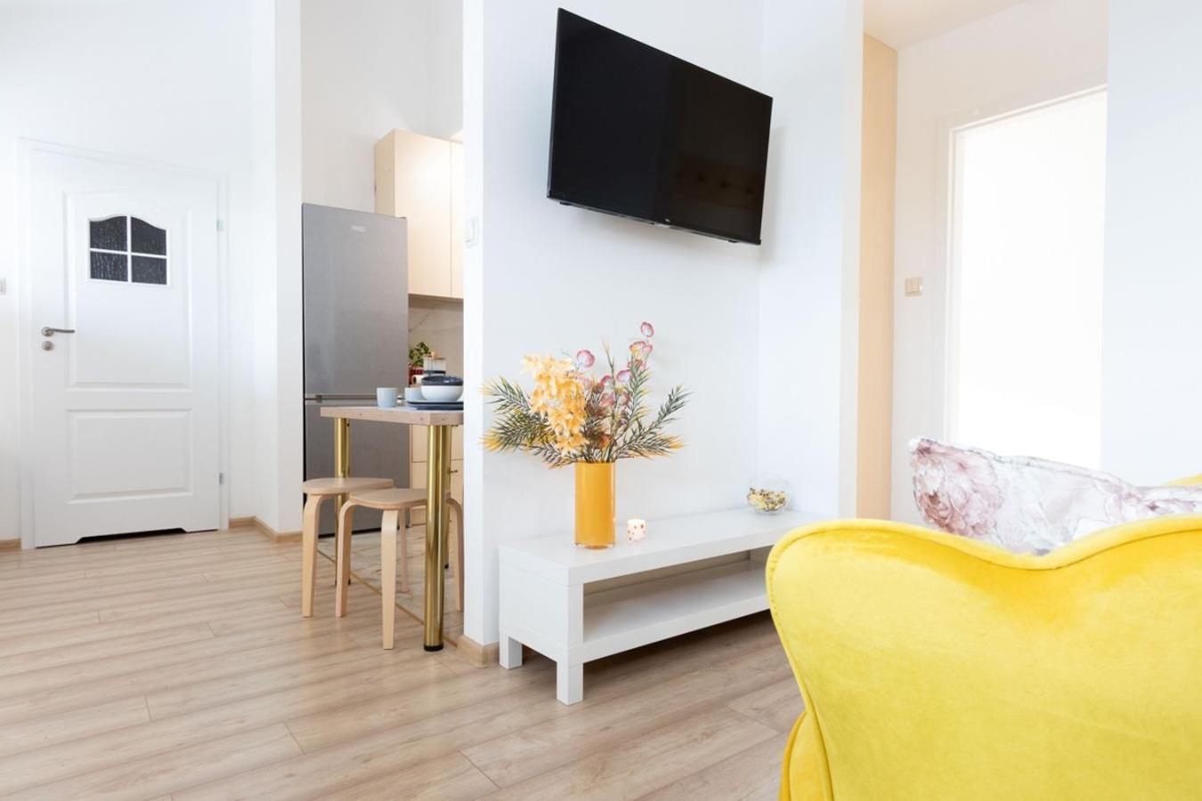 Apartamenty Gorki Male Tuszyn Exterior photo