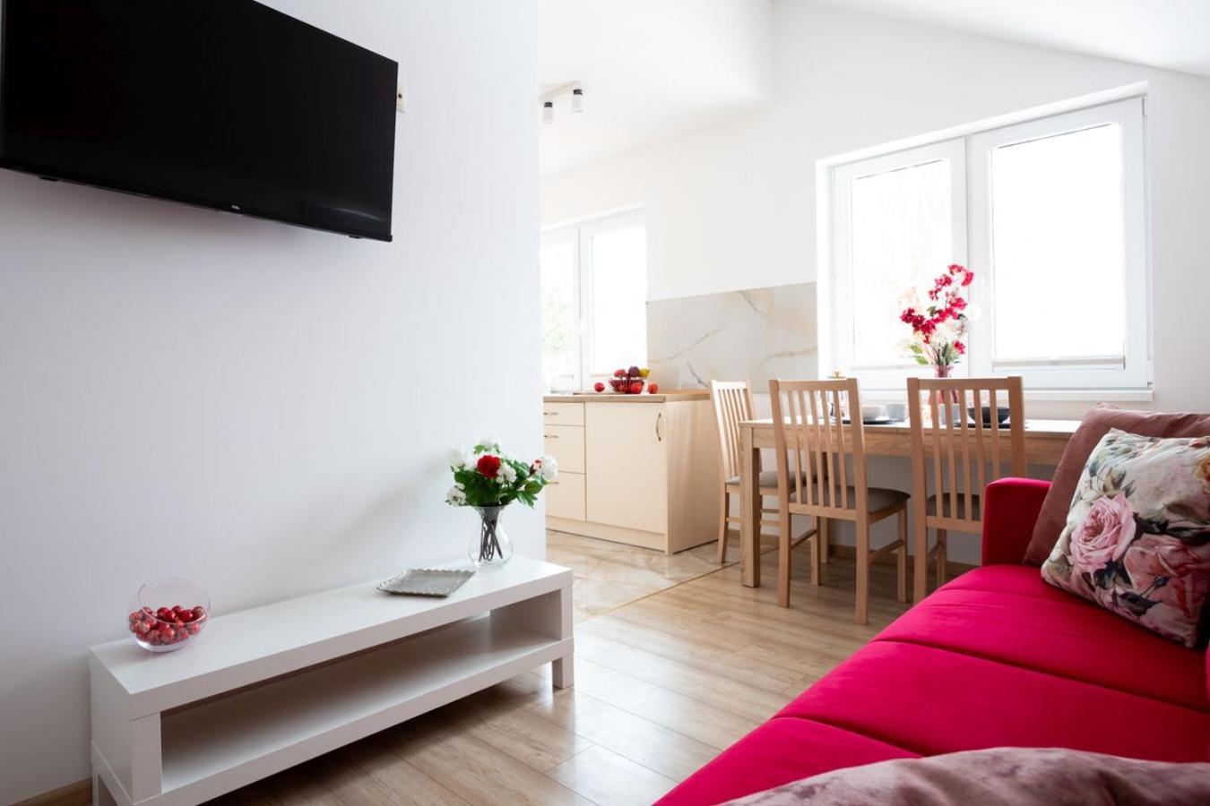 Apartamenty Gorki Male Tuszyn Exterior photo